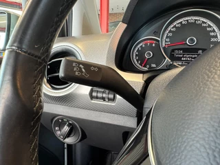 Volkswagen up! Volkswagen Up! 1.0 BMT high up!*75PK*Stuurwielbediening*LMV*Telefoonverbinding* - afbeelding nr 33