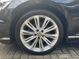 Volkswagen Passat Volkswagen Passat 1.8 TSI DSG R-LINE PANO-DAK/TREKHAAK/360-CAMERA/LEDER/NAVI/ACC/CARPLAY - afbeelding nr 9