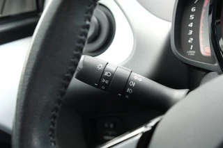 Toyota Aygo Toyota Aygo 1.0 VVT-i x-Joy Handgeschakeld | Automatische airconditioning | - afbeelding nr 17