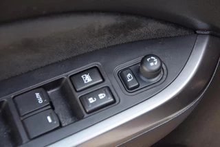 Suzuki Vitara Suzuki Vitara 1.4 Boosterjet Style Smart Hybrid | kunstlederen/alcantara bekleding | Parkeersensoren | Apple Carplay/Android Auto | - afbeelding nr 26