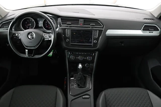 Volkswagen Tiguan Volkswagen Tiguan 1.4 TSI Connected Series | Trekhaak | Carplay |  Camera | Navigatie | Climate control | Park Assist | Climate control - afbeelding nr 7