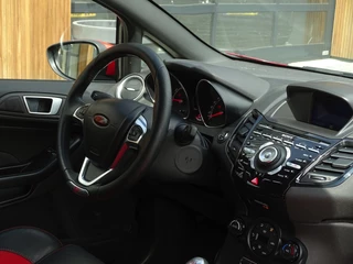 Ford Fiesta Ford Fiesta 1.6 ST 2 183PK / Milltek / ST-Line / 2016 / LED - afbeelding nr 16