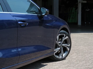 Audi A3 Audi A3 SPORTBACK 30 TFSI BNS EDITION / Sportstoelen / Matrix led / 18 Inch / BOVAG garantie - afbeelding nr 12