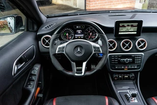 Mercedes-Benz GLA Mercedes GLA-klasse AMG 45 4Matic Pano / Camera / Recaro - afbeelding nr 23