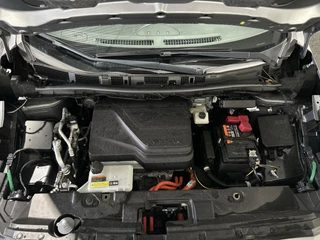Nissan Leaf | Stoelverwarming | Rondomzicht camera | Adaptive cruise control | SoH ( batterijtest ) 93.8 % score - afbeelding nr 24