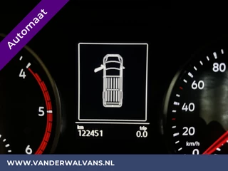 Volkswagen Crafter Volkswagen Crafter 2.0 TDI 141pk Automaat L3H3 L2H2 Euro6 Airco | Camera | Navigatie | 3000kg Trekhaak | Cruisecontrol Chauffeursstoel, Parkeersensoren, Stoelverwarming, Bijrijdersbank - afbeelding nr 21