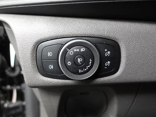 Ford Transit Custom Ford Transit Custom 130pk Automaat L2H1 Trend Dubbele cabine Navigatie Cruise control Camera Parkeersensoren Imperiaal Airco Trekhaak - afbeelding nr 12