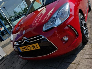 DS DS 3 1.2 PureTech 110pk Automaat So Chic | Airco | Cruise | Elek.Ramen+Spiegels | Pdc V+A | Privacy Glass | Mistlampen | 17''lm - afbeelding nr 42