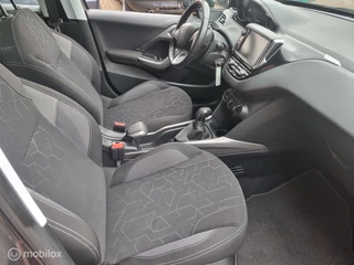 Peugeot 2008 Peugeot 2008 1.2 PureTech Blue Lion , PANO dak , Navi - afbeelding nr 19