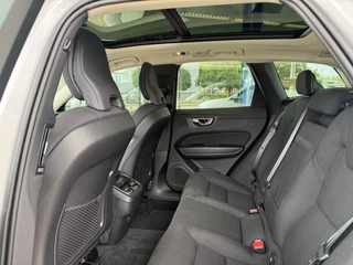 Volvo XC60 Volvo XC60 2.0 B5 Momentum Exclusive Pano|Harman|HuD|360cam - afbeelding nr 12