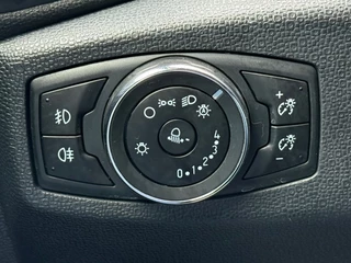 Ford EcoSport Ford EcoSport 1.0 ECOBOOST 125PK ST-LINE HALF-LEER NAVI TREKHAAK AIRCO LMV PDC - afbeelding nr 14