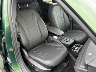 Ford Mustang Mach-E Ford Mustang Mach-E Extended Premium RWD 98 kWh B&O Audio | Panorama dak | Afneembare Trekhaak | Zwarte Velgen - afbeelding nr 32