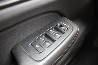 Volvo V60 Volvo V60 2.0 T5 Momentum Pro Automaat - Carplay, Stoelverw. - afbeelding nr 21