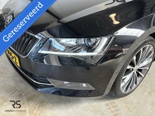 Škoda Superb Skoda Superb Combi 2.0 TDI 150 pk DSG Style Buss. | Navi | Pano | ACC | LED | Leder | Canton | 19
