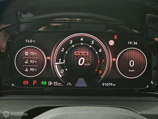 Volkswagen Golf Volkswagen Golf 2.0 TSI GTI Black Style Panorama/HUD/H&K/Leder - afbeelding nr 41