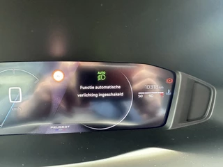 Peugeot 2008 Peugeot 2008 1.2 Allure [ Adaptieve cruise control | 360 Camera | - afbeelding nr 32