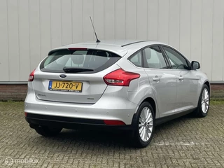 Ford Focus Ford Focus 1.0 Titanium [ Org NL auto, Dealer onderhouden, Nieuwstaat auto ] - afbeelding nr 3