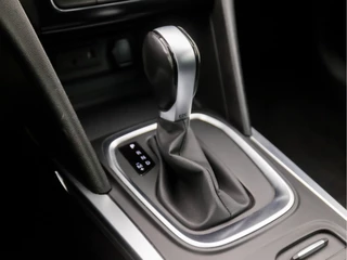 Renault Mégane Estate 141Pk Automaat (APPLE CARPLAY, VIRTUAL COCKPIT, NAVIGATIE, CLIMATE, SPORTSTOELEN, GETINT GLAS, TREKHAAK, PARKEERSENSOREN, NIEUWSTAAT) - afbeelding nr 10