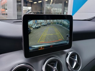 Mercedes-Benz GLA Mercedes-Benz GLA 180 122pk Automaat Business Solution AMG | Origineel NL | Navi | Clima | Cruise | Keyless Entry | Pdc V+A+Assist+Camera | Licht+Regensensor | Stoelverwarming | 18''lm - afbeelding nr 13