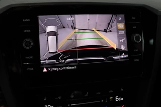 Volkswagen Passat Volkswagen Passat 1.4 TSI GTE | Standkachel | Adaptive cruise |  Stoelverwarming | Camera | Matrix LED | Carplay | Side Assist | Massage | PDC | Na - afbeelding nr 17