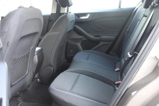 Ford Focus Ford Focus 1.0 EcoBoost Titanium Business | Winter Pack | Full LED | 10-weg verstelbare stoel | 17 inch | Camera | Head up Display | Bang&Olufsen - afbeelding nr 30