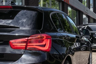 BMW 1 Serie BMW 1 Serie 116i Centennial High Executive - All-in rijklrprs | Leer | Panodak | mooie uitvoering - afbeelding nr 31