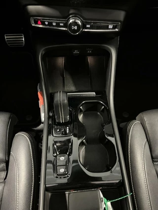 Volvo XC40 Volvo XC40 1.5 T5 Twin Engine R-Design Pano Trekhaak Camera - afbeelding nr 29