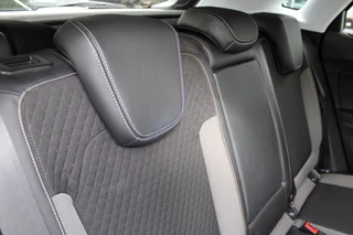 Opel Grandland X Opel Grandland X 1.2 Turbo Innovation | BLIS | Camera | Winterpack - afbeelding nr 37
