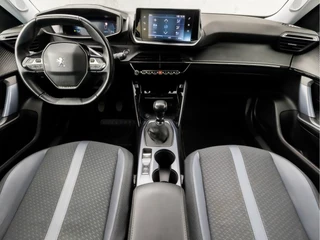 Peugeot 2008 Peugeot 2008 1.2 PureTech Sport (VIRTUAL COCKPIT, APPLE CARPLAY, 360 CAMERA, LEDER, SPORTSTOELEN, CRUISE, LANE ASSIST, NIEUWSTAAT) - afbeelding nr 6