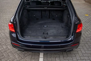 BMW 5 Serie BMW 5-serie Touring 540i xDrive High Executive, Leder, Pano - afbeelding nr 32