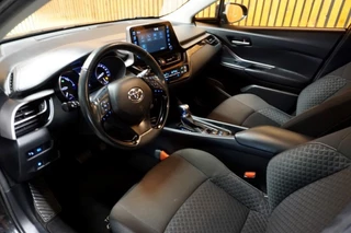 Toyota C-HR Toyota C-HR 1.8 HYBRID ACTIVE AUTOMAAT - afbeelding nr 11