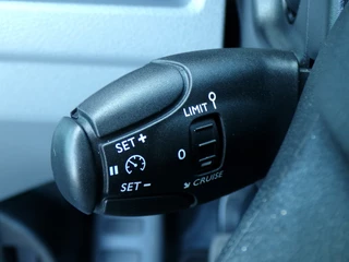 Peugeot Expert Peugeot Expert 2.0 120 Standard Premium, Trekhaak / Imperiaal / Carplay + Android Auto / Cruise control / Airco - afbeelding nr 8