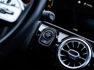 Mercedes-Benz A-Klasse Mercedes A-klasse A200 AMG|PANO|BURMESTER|CAMERA|18'|CARPLAY - afbeelding nr 43