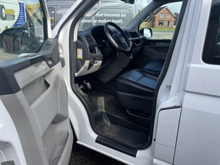 Volkswagen Transporter Volkswagen Transporter 2.0 TDI L2H1 6 Pers. Trekhaak Airco Cruise - afbeelding nr 3