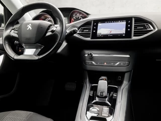 Peugeot 308 Automaat (APPLE CARPLAY, GROOT NAVI, 360 CAMERA, ADAPTIVE CRUISE, GETINT GLAS, LEDER, SPORTSTOELEN, PARKEERSENSOREN, KEYLESS, DAB+, NIEUWSTAAT) - afbeelding nr 7