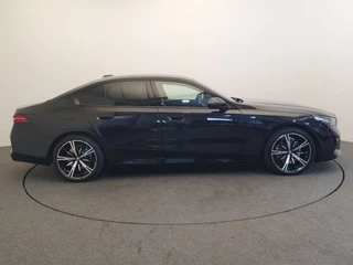 BMW 5 Serie BMW 5 Serie 530e M-Sport Panoramdak, Harman/Kardon, Memory - afbeelding nr 19