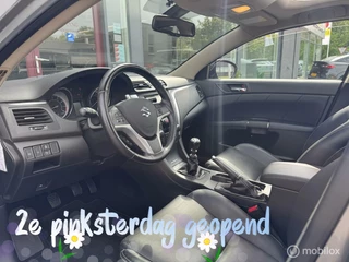 Suzuki Kizashi Suzuki Kizashi 2.4 Sport / Navigatie / Panoramadak / Luxe - afbeelding nr 21