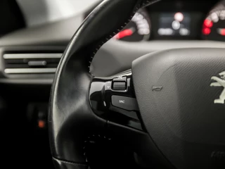 Peugeot 308 (PANORAMADAK, APPLE CARPLAY, GROOT NAVI, 360 CAMERA, LEDER, SPORTSTOELEN, ADAPTIVE CRUISE, GETINT GLAS, TREKHAAK, LANE ASSIST, NIEUWSTAAT) - afbeelding nr 20