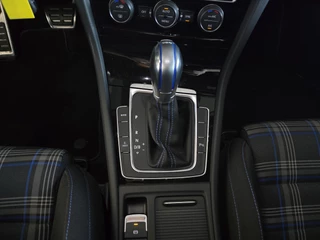 Volkswagen Golf Volkswagen Golf 1.4 TSI PHEV GTE / Dealer Onderhouden / Stoelverwarming / LED Koplampen - afbeelding nr 8