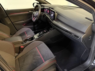 Volkswagen Golf Volkswagen GOLF 2.0 TSI GTI CLUBSPORT 300pk panorama - afbeelding nr 15