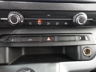 Opel Vivaro Opel Vivaro 2.0 CDTI L2H1 145PK Edition Automaat Airco  App connect Trekhaak Navigatie Cruise - afbeelding nr 19