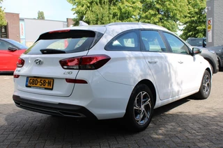 Hyundai i30 Hyundai i30 Wagon 1.0 T-GDI Comf.Smart Aut. Navi/Led/Pdc/Cam/16