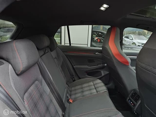 Volkswagen Golf Volkswagen Golf 2.0 TSI GTI Panorama/IQ Light/H&K/Keyless/Camera - afbeelding nr 18