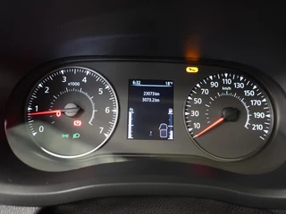 Renault Master Renault Master T35 2.3 dCi 145PK Energy Bakwagen Meubelbak Laadklep Zijdeur Airco Cruise control Navigatie - afbeelding nr 20