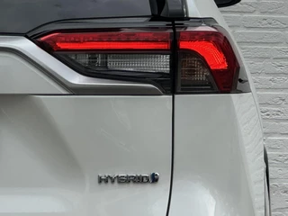 Toyota RAV4 Toyota RAV4 2.5 Hybrid AWD Dynamic Adaptieve cruise control Climate control Stoelverwarming Dodehoekdetectie Keyless Full LED - afbeelding nr 23