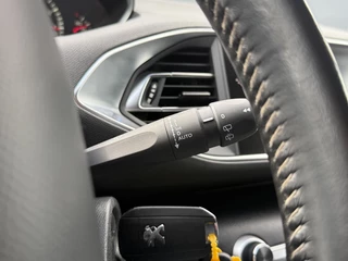 Peugeot 308 Peugeot 308 SW 1.2 PureTech Allure 1e Eigenaar,131pk,Navi,Clima,6 Bak,Cruise,PDC,Trekhaak,Apple Carplay,Dealer Onderhouden,APK tot 05-2026 - afbeelding nr 23