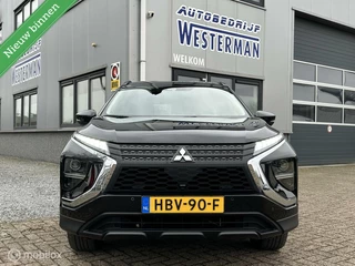 Mitsubishi Eclipse Cross Mitsubishi Eclipse Cross 2.4 PHEV Intense 49dkm Camera Keyless entry/go Carplay 18