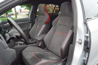 Volkswagen Golf Volkswagen Golf GTI Clubsport 2.0 TSI (300pk) DSG IQ Light/Pano/ACC/Camera/19 in - afbeelding nr 4