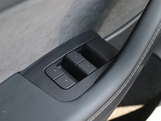 Tesla Model Y - afbeelding nr 11