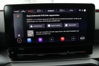 SEAT Leon SEAT Leon 1.5 eTSI FR Intens | Stoel & stuurverwarming |  Adaptive cruise | Trekhaak | Carplay | Sfeerverlichting | Camera | Navigatie - afbeelding nr 15
